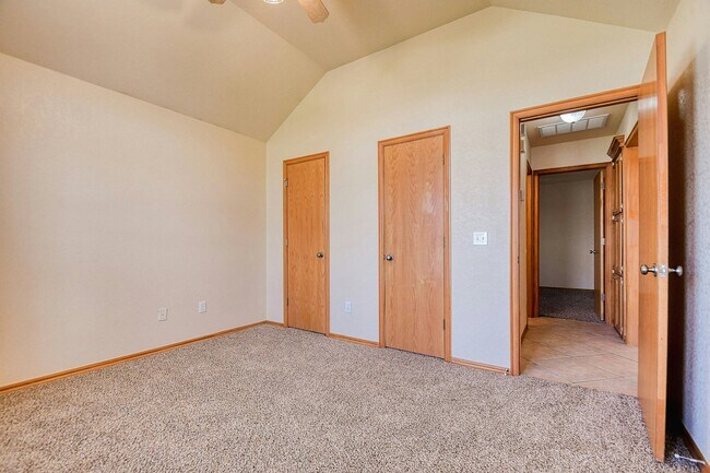 Building Photo - 1628 SW 31st Terrace