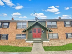 Building Photo - 4179 Oak Park Dr SE