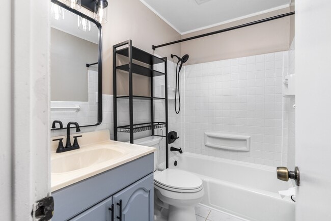 Building Photo - 38 Sacramento Dr