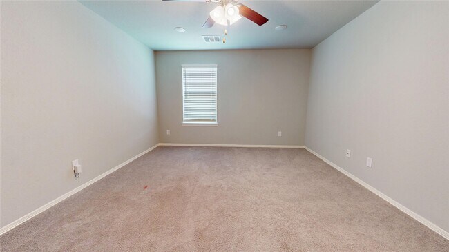 Building Photo - 24702 Crimson Pine Dr
