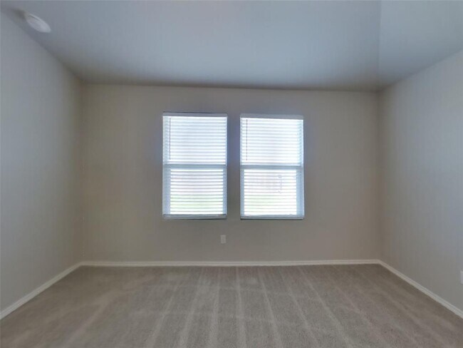 Building Photo - 5113 Sidesaddle Dr