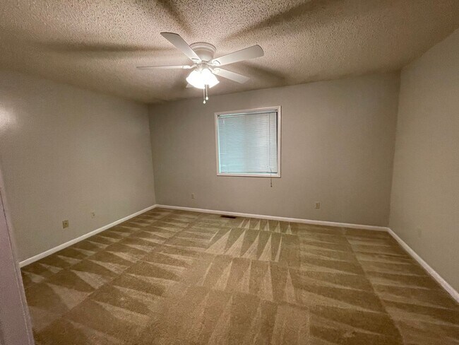 Building Photo - Rolling Acres Subdivision