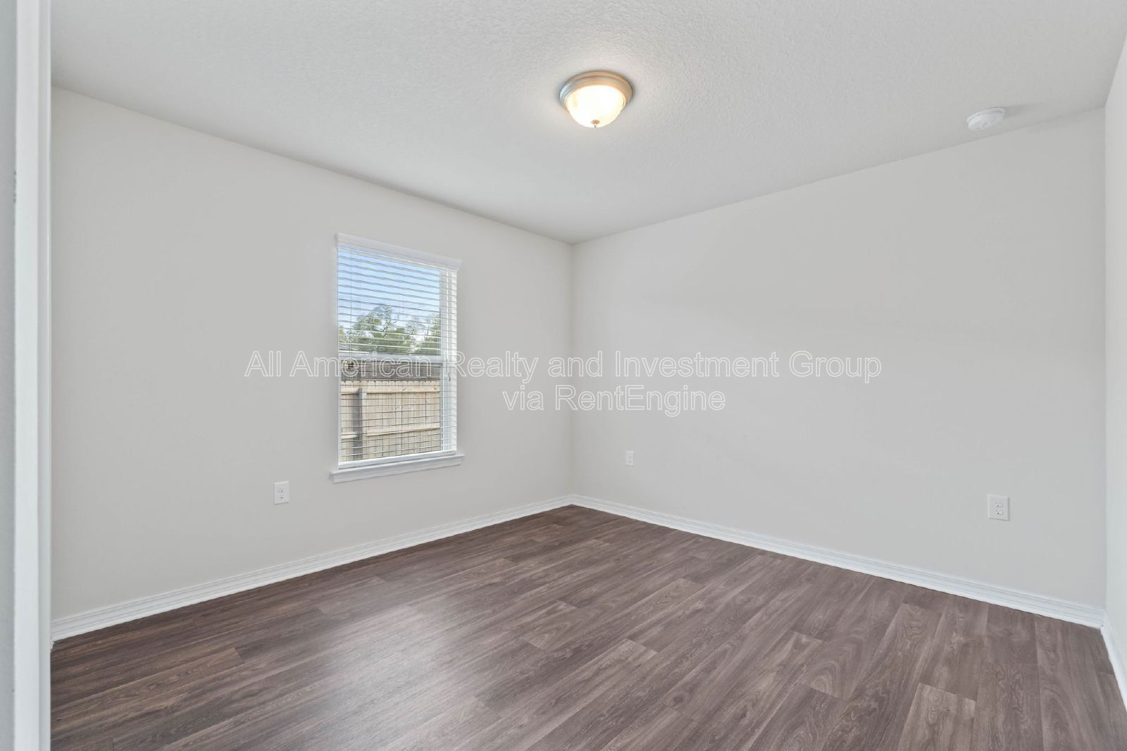 Building Photo - 229 Croft Cir