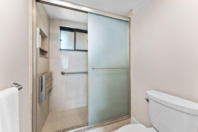 Building Photo - 300 Ocean Trail Way