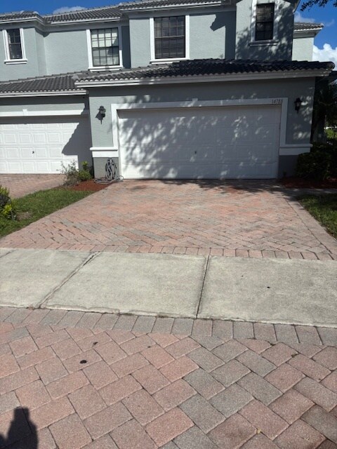 Building Photo - 14788 Pinnacle Pl