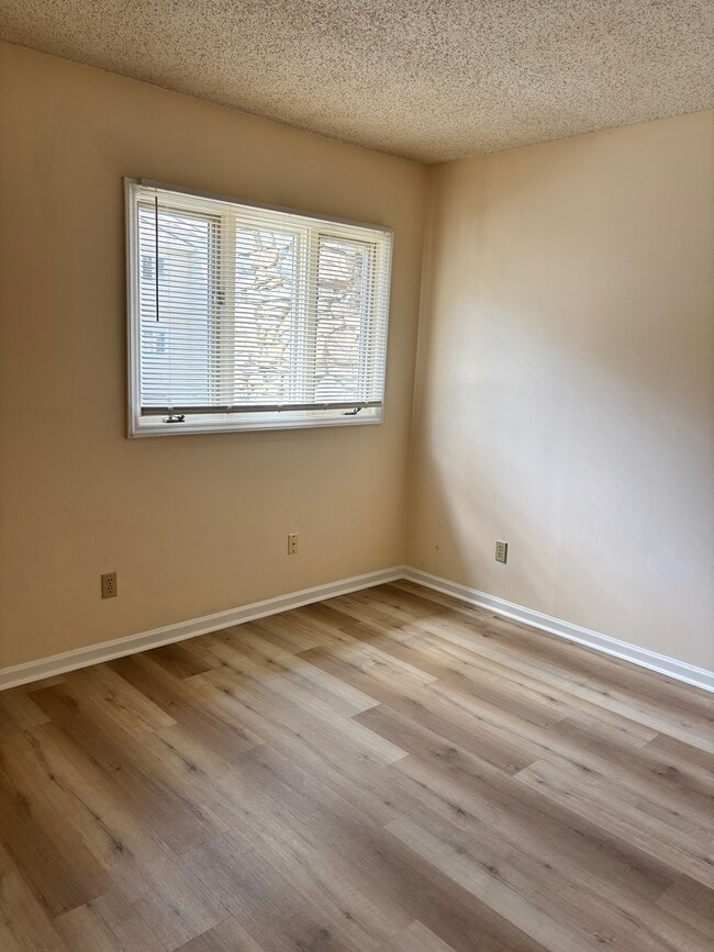 Building Photo - 181 N Britton Creek Ct