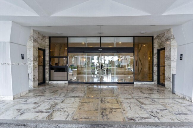 Building Photo - 5700 Collins Ave