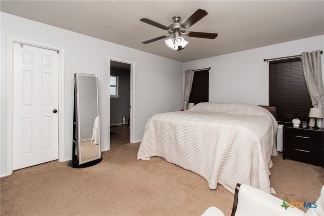 Building Photo - 3309 Lorena Dr