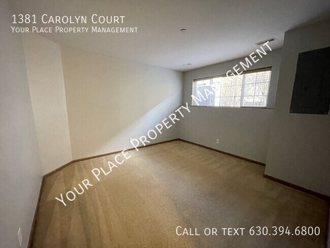 Building Photo - 1381 Carolyn Ct