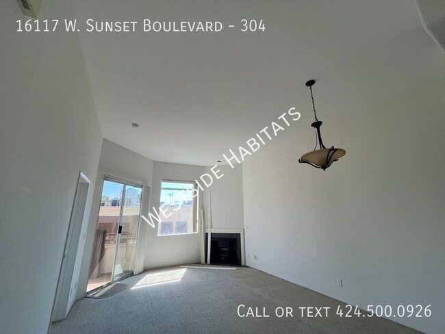 Primary Photo - 16117 W Sunset Blvd