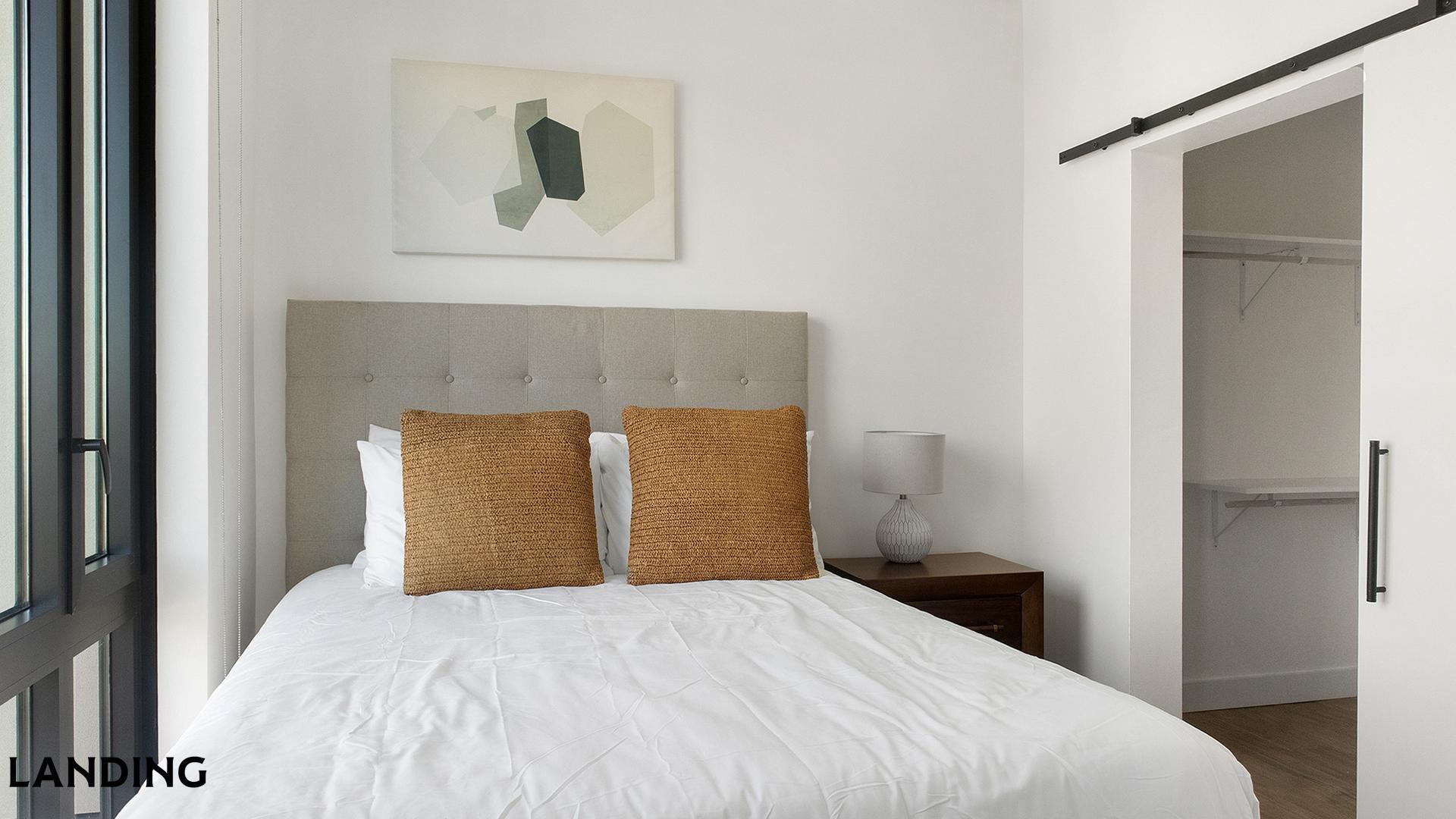 Building Photo - 1007 S Mint St