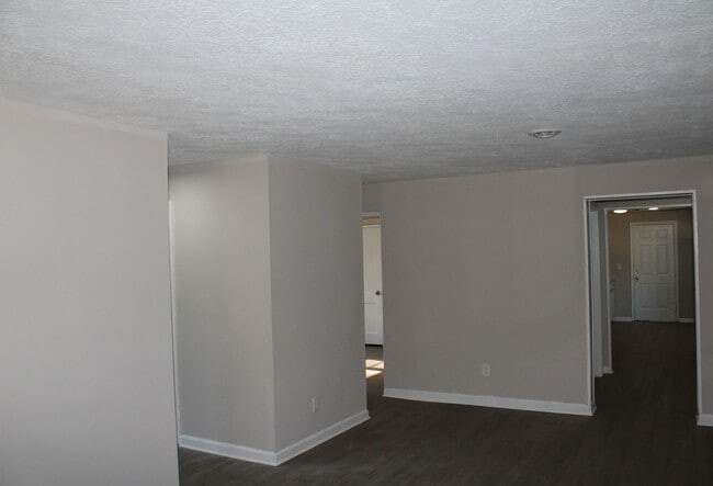 Building Photo - For Rent 3 Bedroom 2 Bath W/ Flex Space In South Aiken