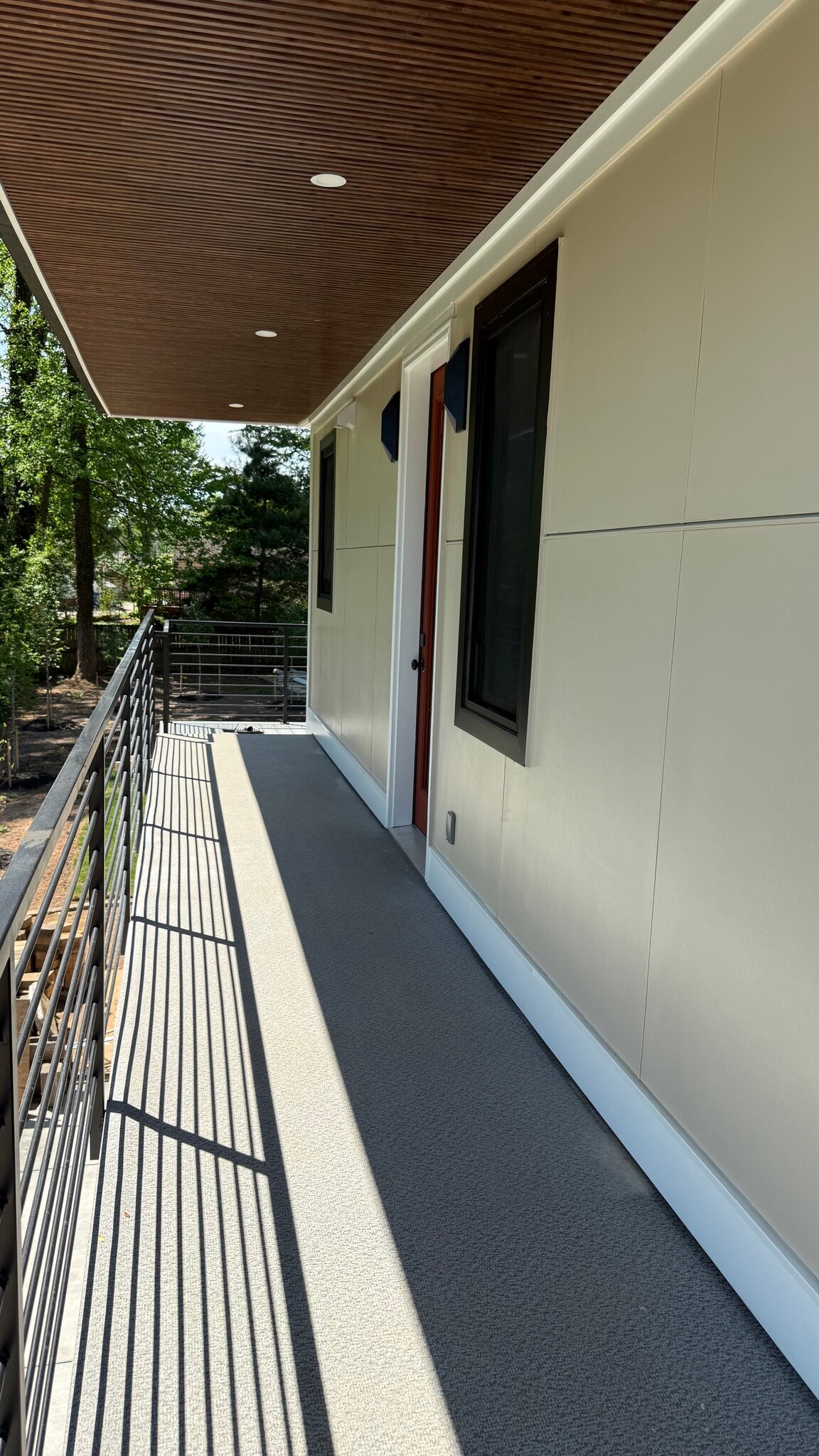 Building Photo - 10819 Warwick Ave