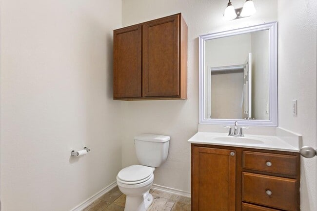 Building Photo - 2302 McCook Dr
