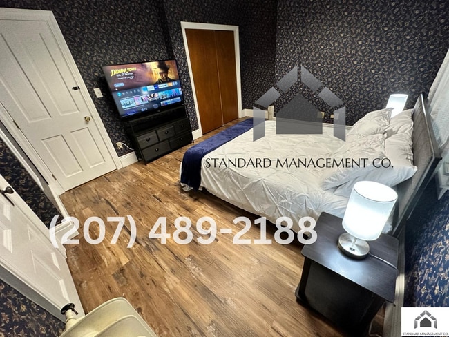 Building Photo - 112 Silver St