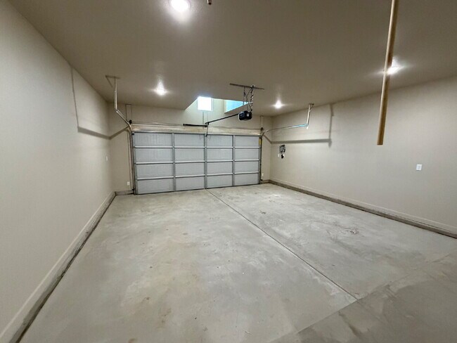 Building Photo - MOVE IN SPECIAL!! - Brand New Spacious 4-bedroom, 2-bathroom Wolfforth Haven