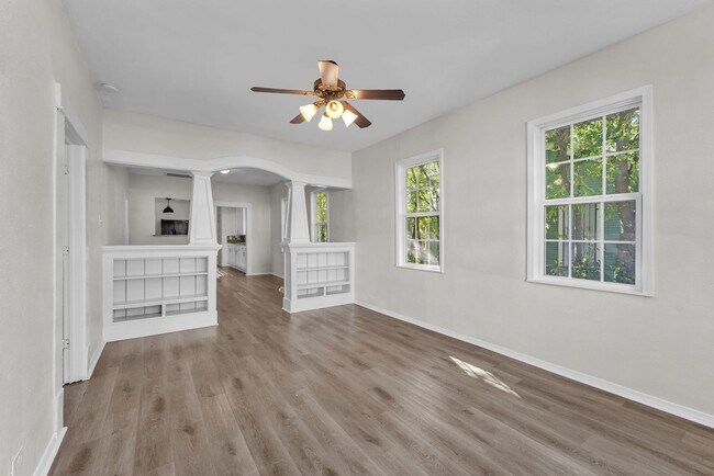 Building Photo - All Units Are Available With Brandnew Full Appliance Package