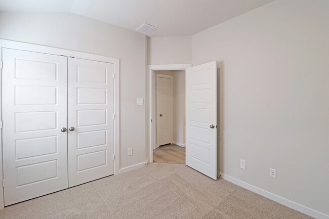 Building Photo - 2611 Cactus Rnch Ln