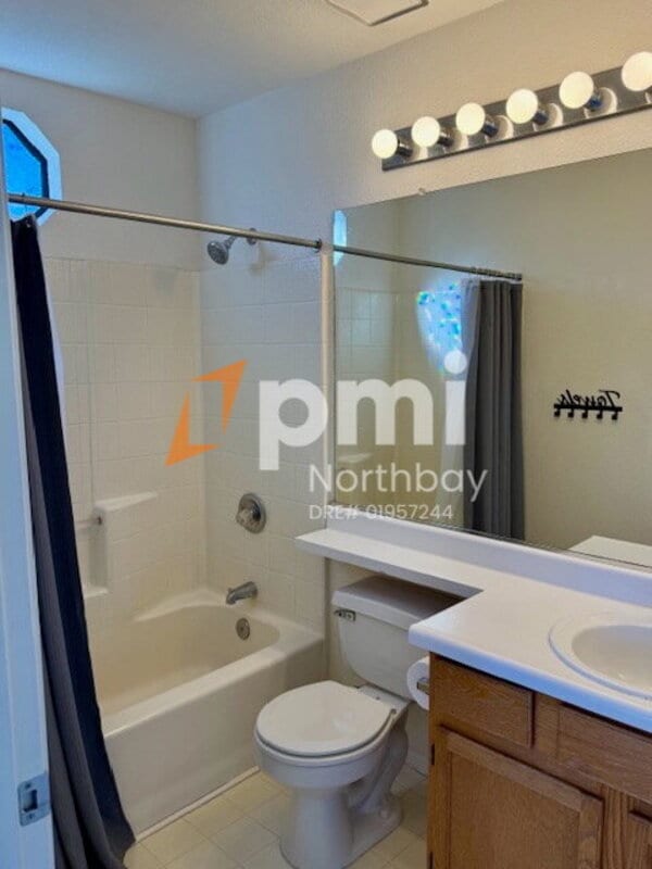 Building Photo - 201 Sea Crest Cir