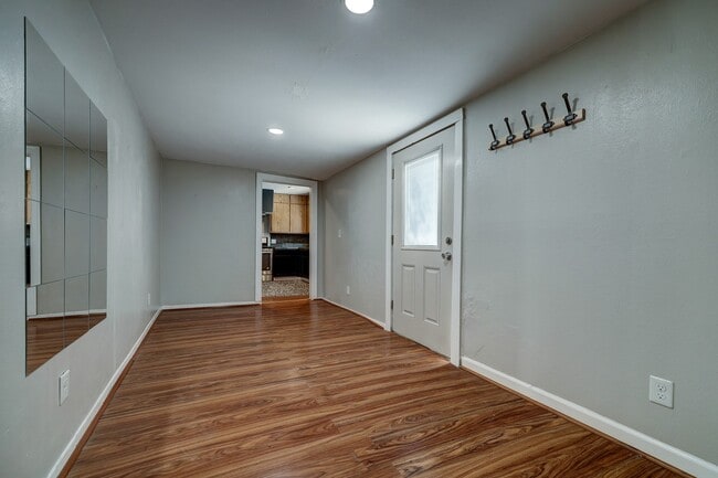 Building Photo - 4301 Phil St