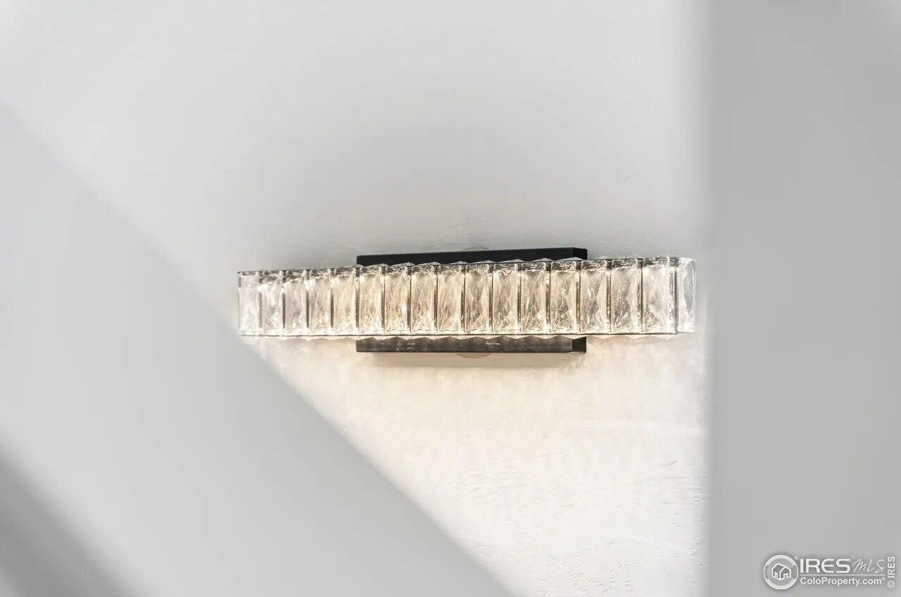 Building Photo - 5020 Cinquefoil Ln