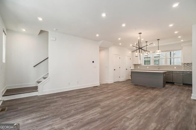 Building Photo - 1829 Gotham Ln NE