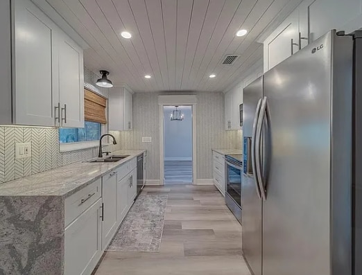 Building Photo - 1368 Whispering Pines Dr
