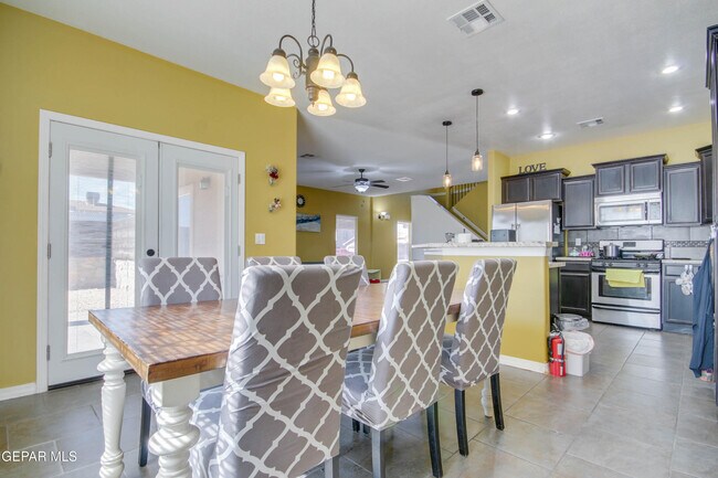 Building Photo - 14600 Christian Castle