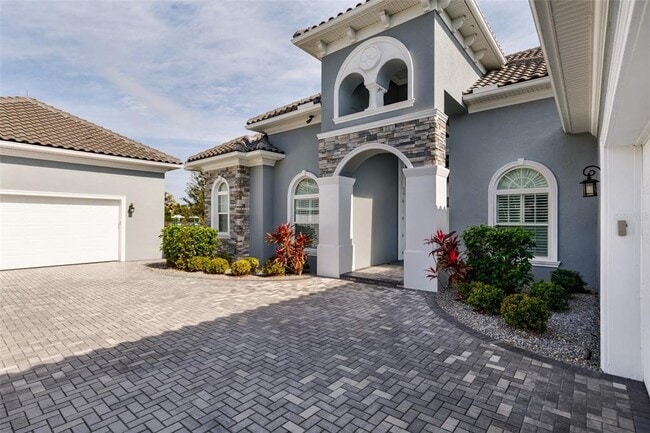 Building Photo - 10605 Midview Terrace