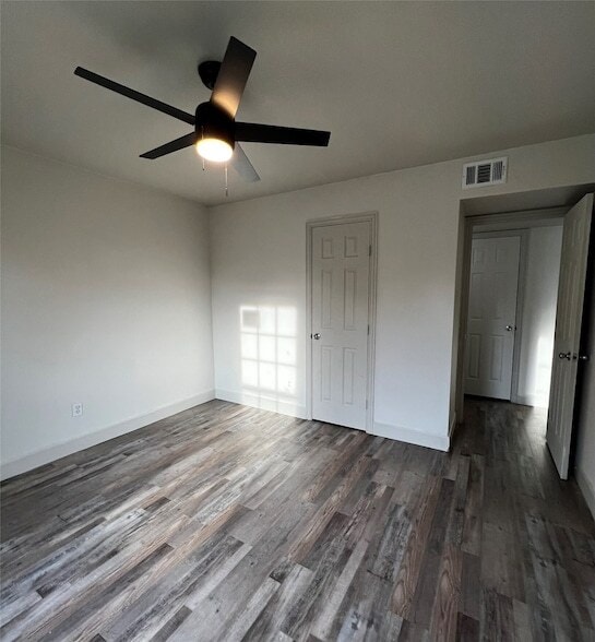 Building Photo - 2505 Clearwood Dr