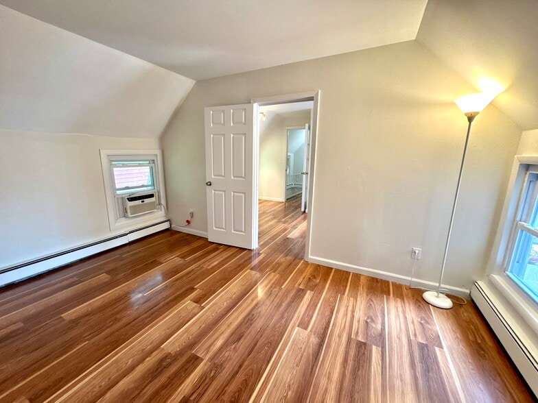 Tandem 2nd Bdrm - 414 Undercliff Ave