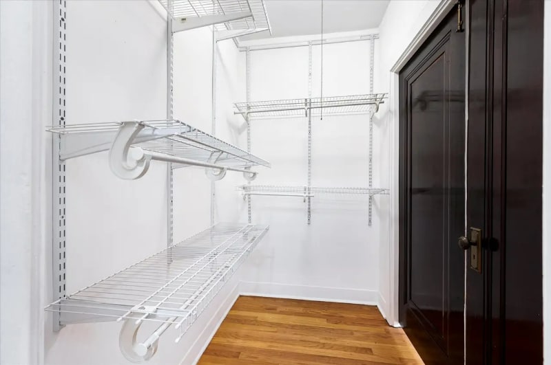 Building Photo - 403 S East Ave