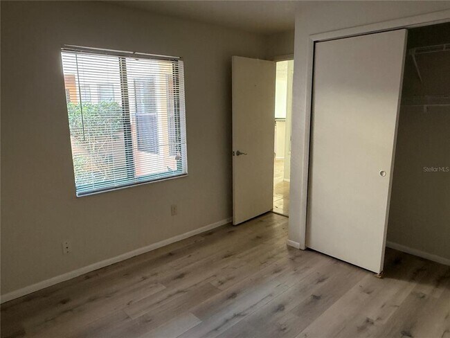 Building Photo - 7522 Sugar Bend Dr