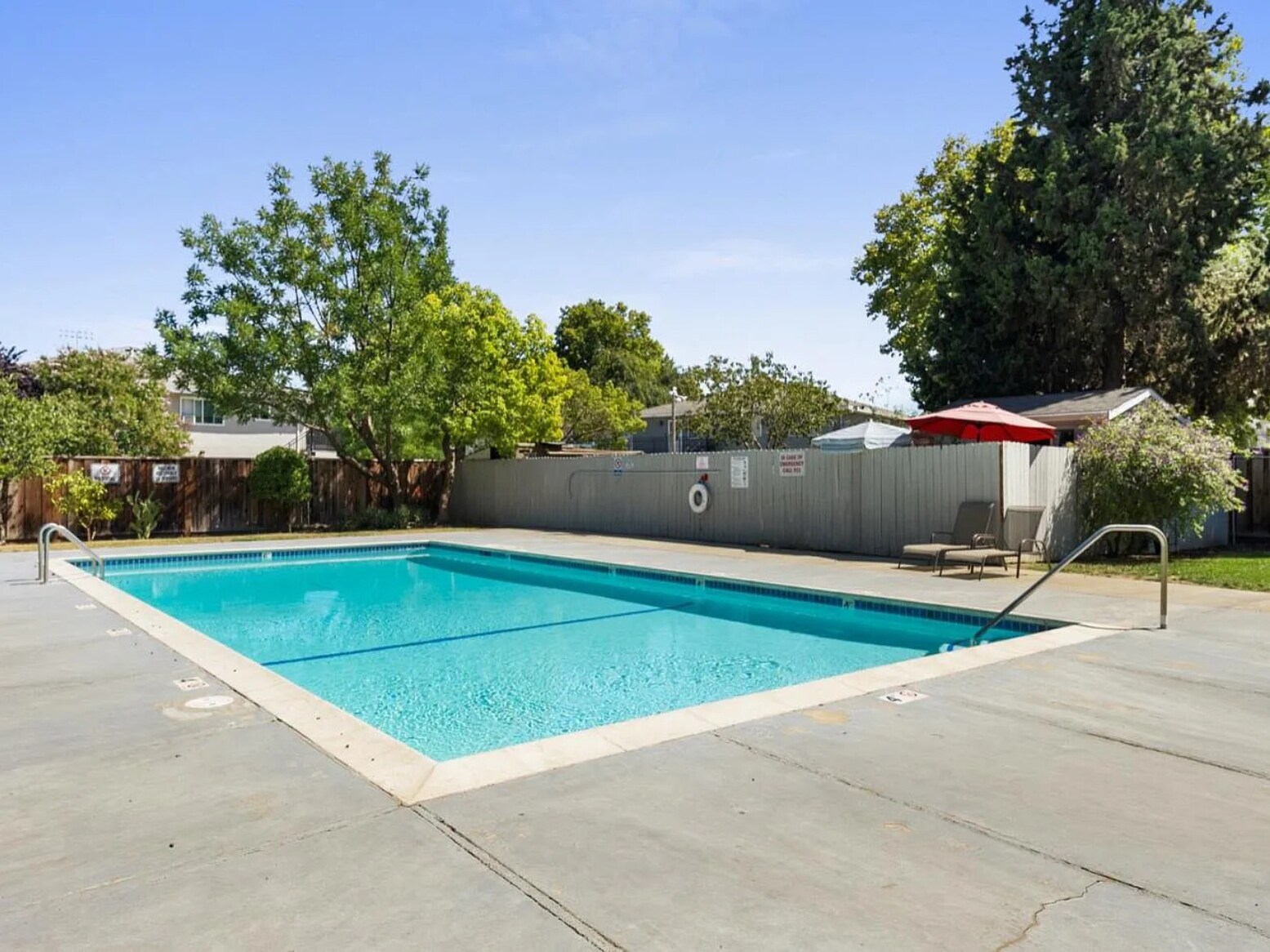 Building Photo - 5515 Spinnaker Dr