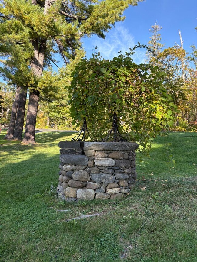 Building Photo - LUXURY 2BR Lenox, ALL Utilities included!