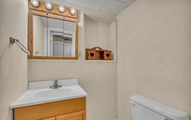 Building Photo - 1308 Sunnyfield Dr