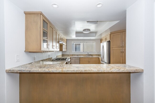 Building Photo - 1738 S Bentley Ave