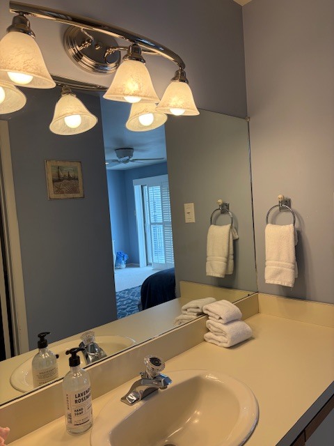 Master bath - 2 N Frontenac Ave