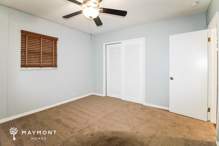 Building Photo - 5515 E Live Oak Ln