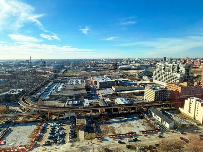 Building Photo - 1720 S Michigan Ave