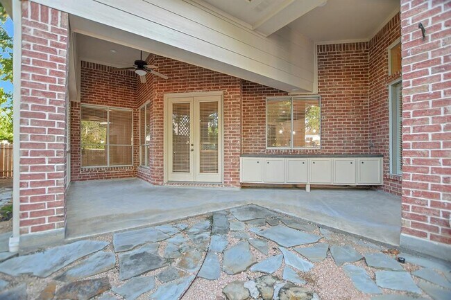 Building Photo - 6615 Butler Oaks Ct