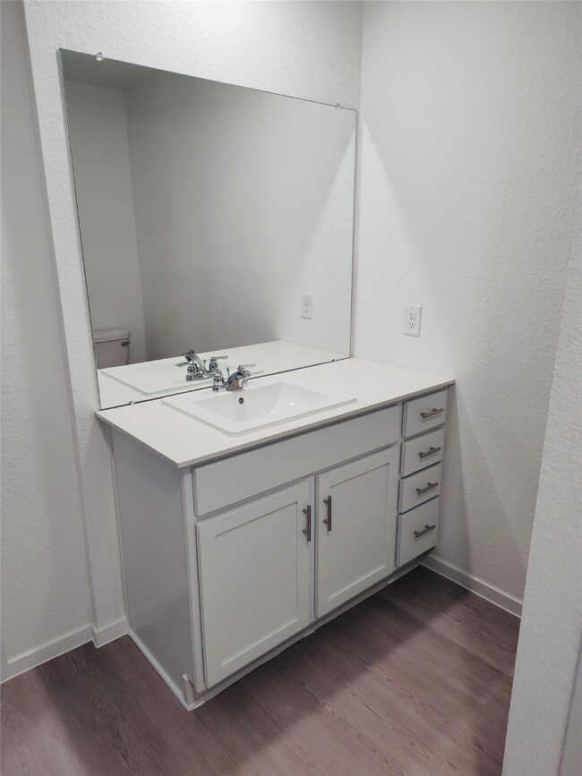 Building Photo - 28763 Texas Plns Dr