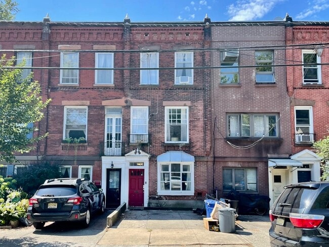 Building Photo - 173 Belmont Ave