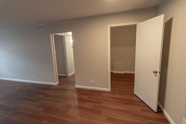 Building Photo - 3408 Balboa Ln