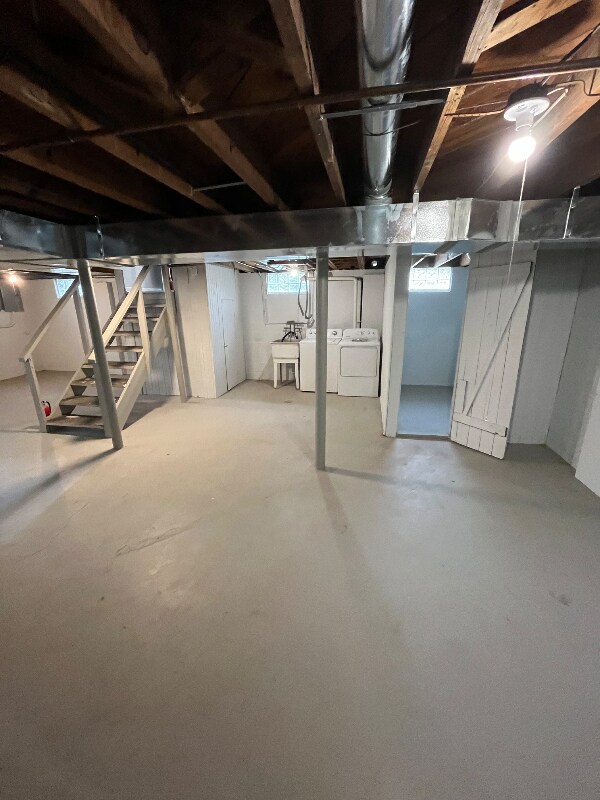 Building Photo - 9 Alter Ct
