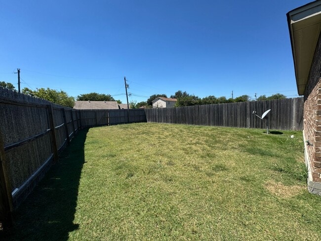 Building Photo - 108 Lowes Blvd