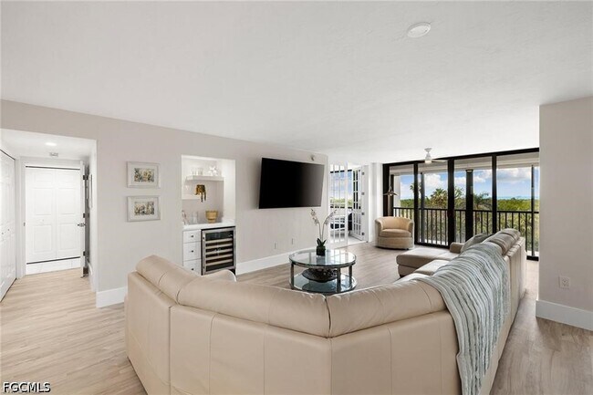 Building Photo - 5601 Turtle Bay Dr