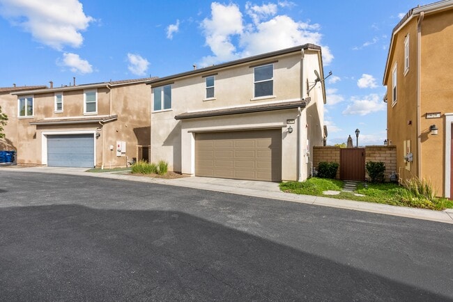 Building Photo - 28955 Buena Vista Ct