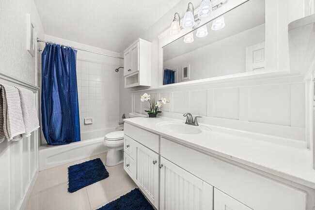 Building Photo - 250 S Ocean Blvd