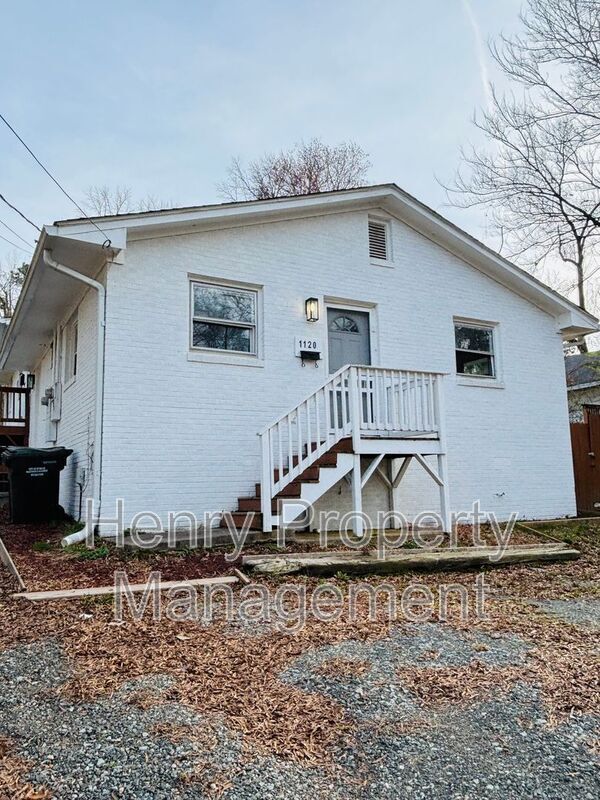 Building Photo - 1120 Drew St
